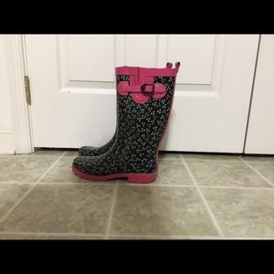 Polka dot Rain boots, size 8